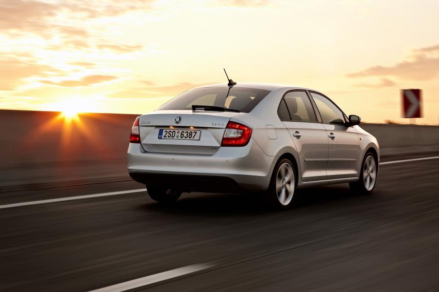  Skoda Rapid 2012 года  (фото 27 из 55)